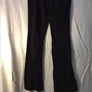 Small bump start maternity leggings
